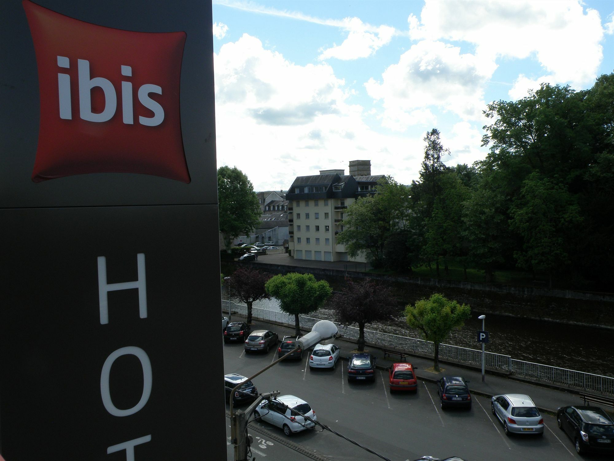 Hotel Ibis Brive Centre Exteriér fotografie